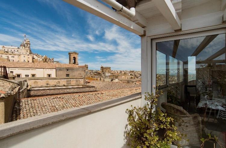 Il Piccolo Attico Bed & Breakfast Caltagirone Exterior photo