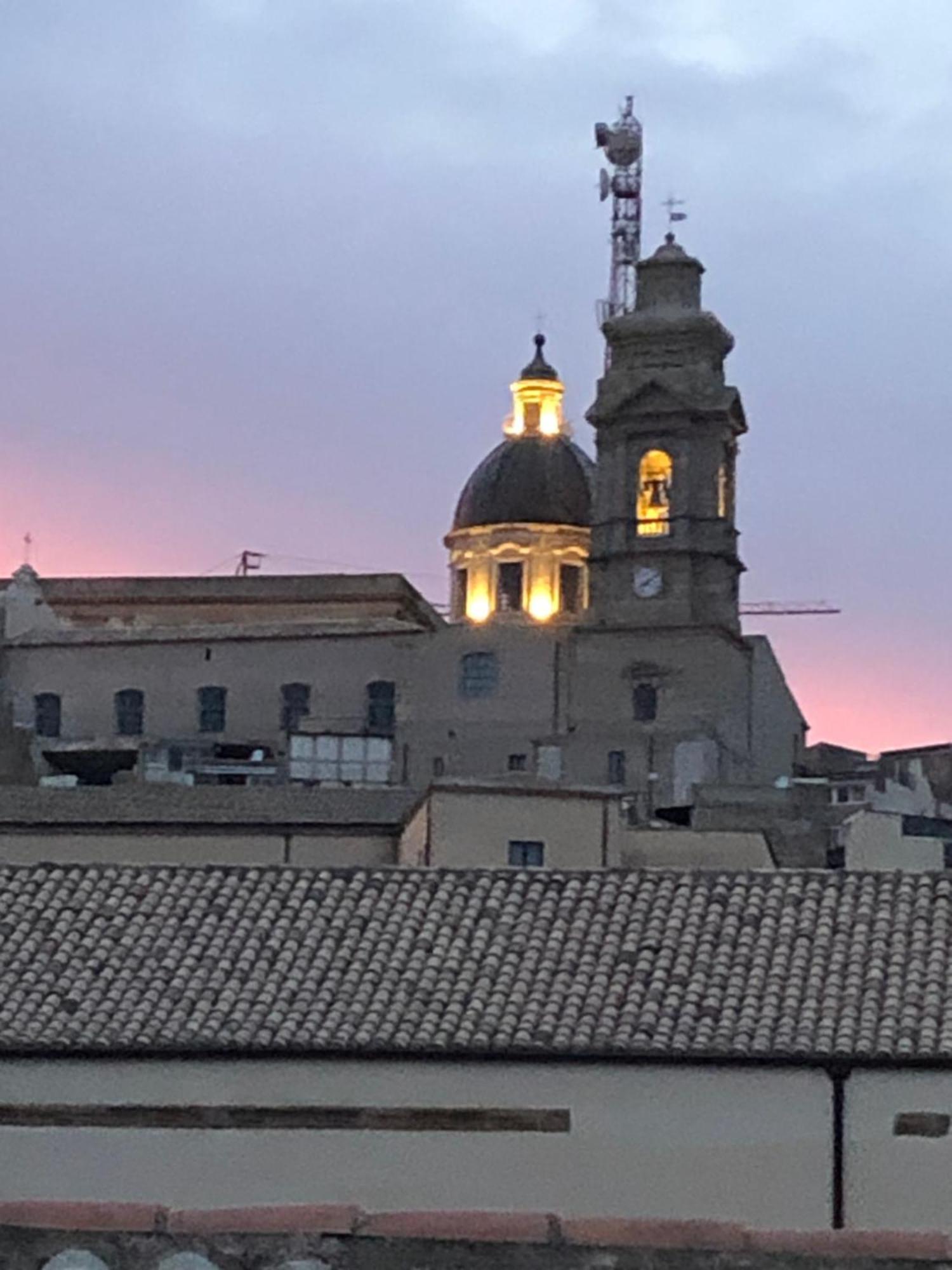 Il Piccolo Attico Bed & Breakfast Caltagirone Exterior photo