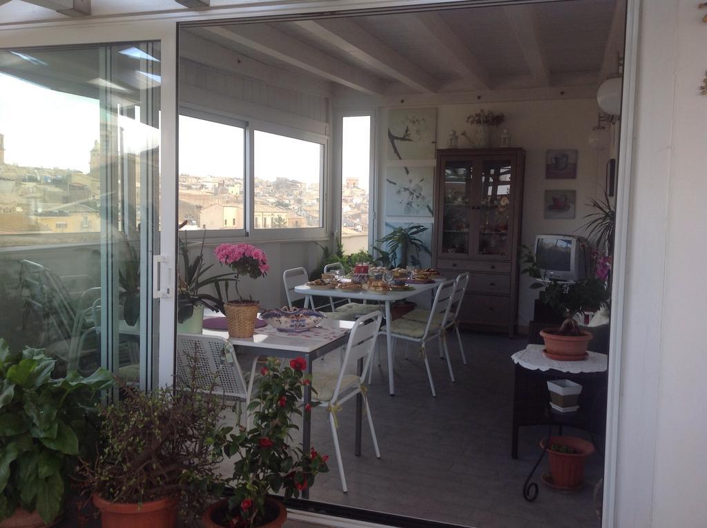 Il Piccolo Attico Bed & Breakfast Caltagirone Exterior photo